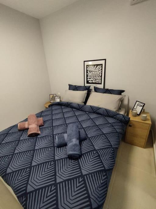Floral Home 1 - Ground Floor Apt With Courtyard And Private Parking! Атина Екстериор снимка