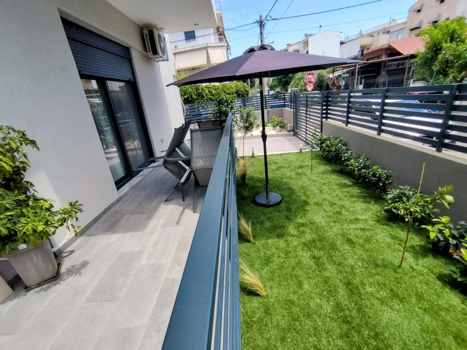 Floral Home 1 - Ground Floor Apt With Courtyard And Private Parking! Атина Екстериор снимка
