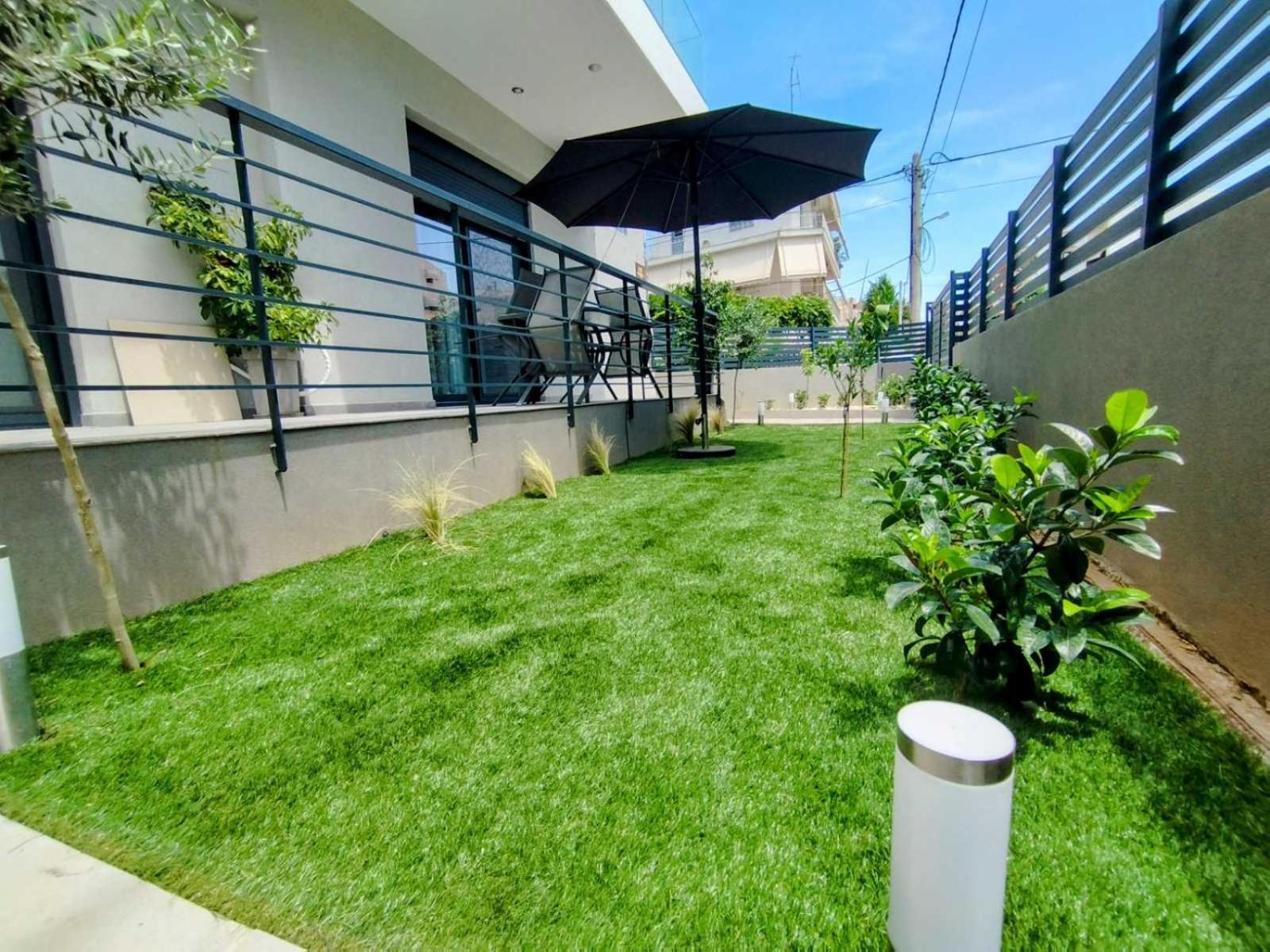 Floral Home 1 - Ground Floor Apt With Courtyard And Private Parking! Атина Екстериор снимка